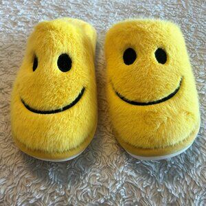 Smiley Face Yellow Plush Fuzzy Slippers